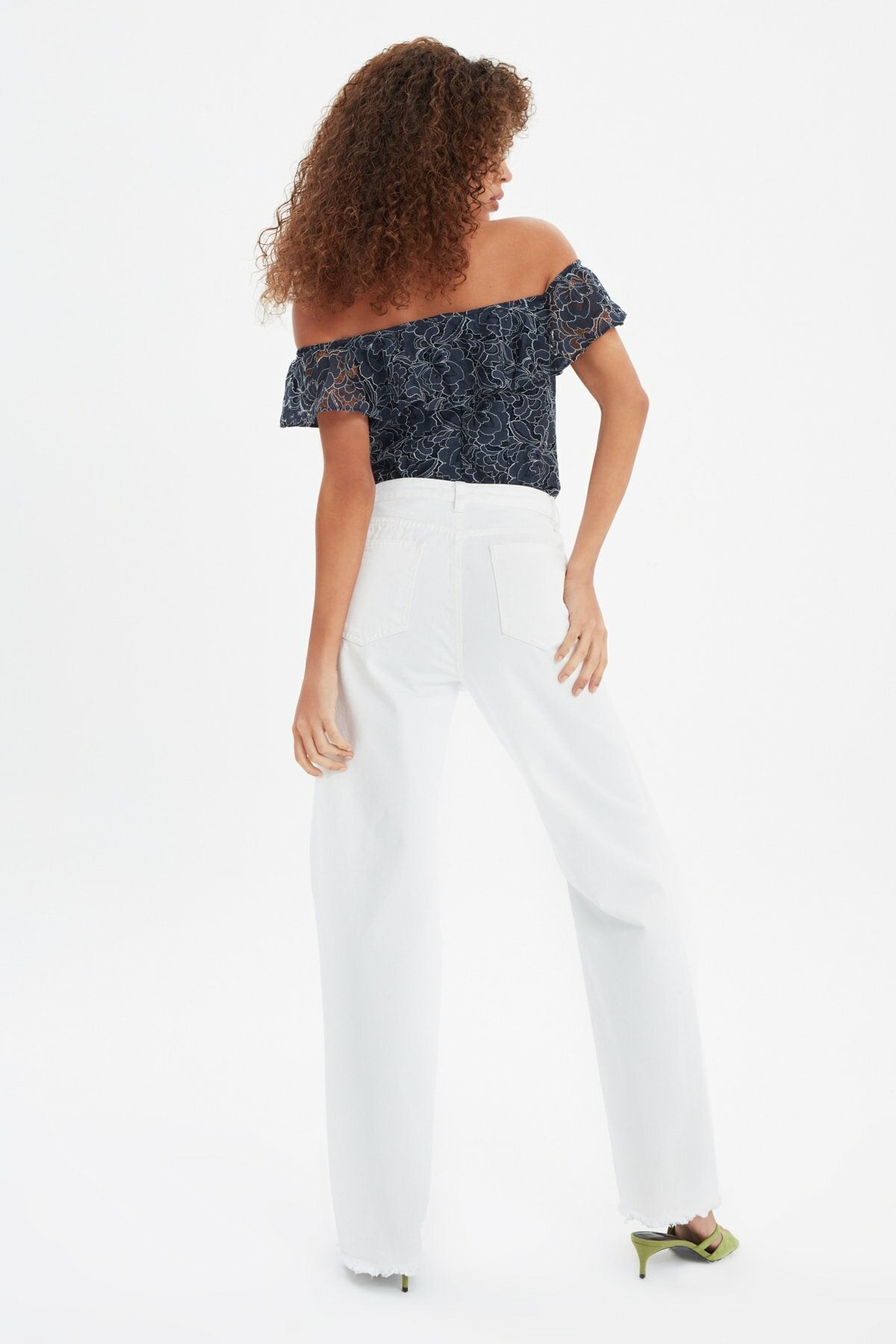 Ripped Detailed High Waist Wide Leg Jeans