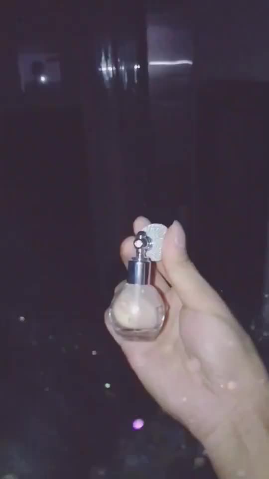 Vibrato with the same powder FANA Eyeshadow Cross-border High Gloss Duster Airbag Body Fragrant Powder Greek Goddess Spray Glitter