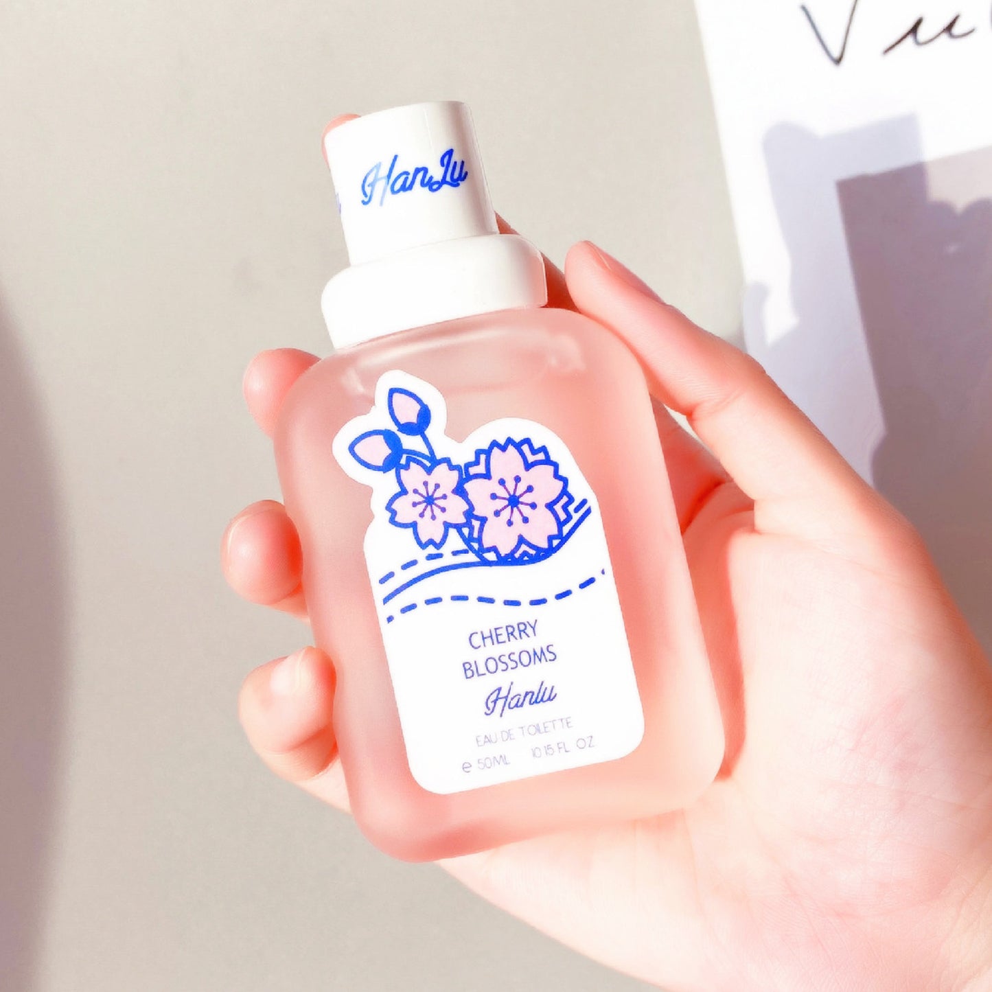 Factory wholesale baby bear baby perfume lady long lasting light fragrance fresh peach tea fragrance vibrato fast hand live broadcast 50ml